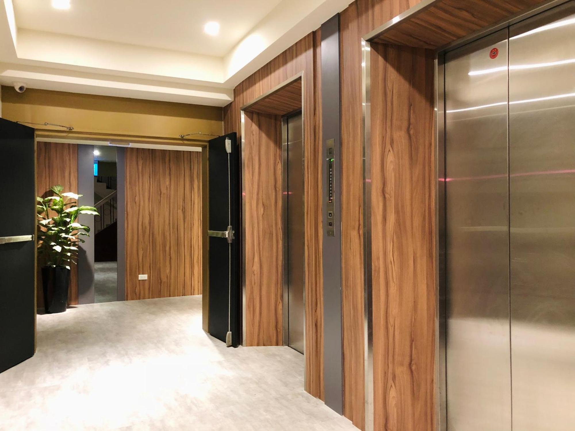 Hotel Ximen 3*