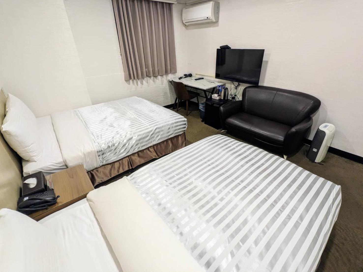 Hotel Ximen 3*